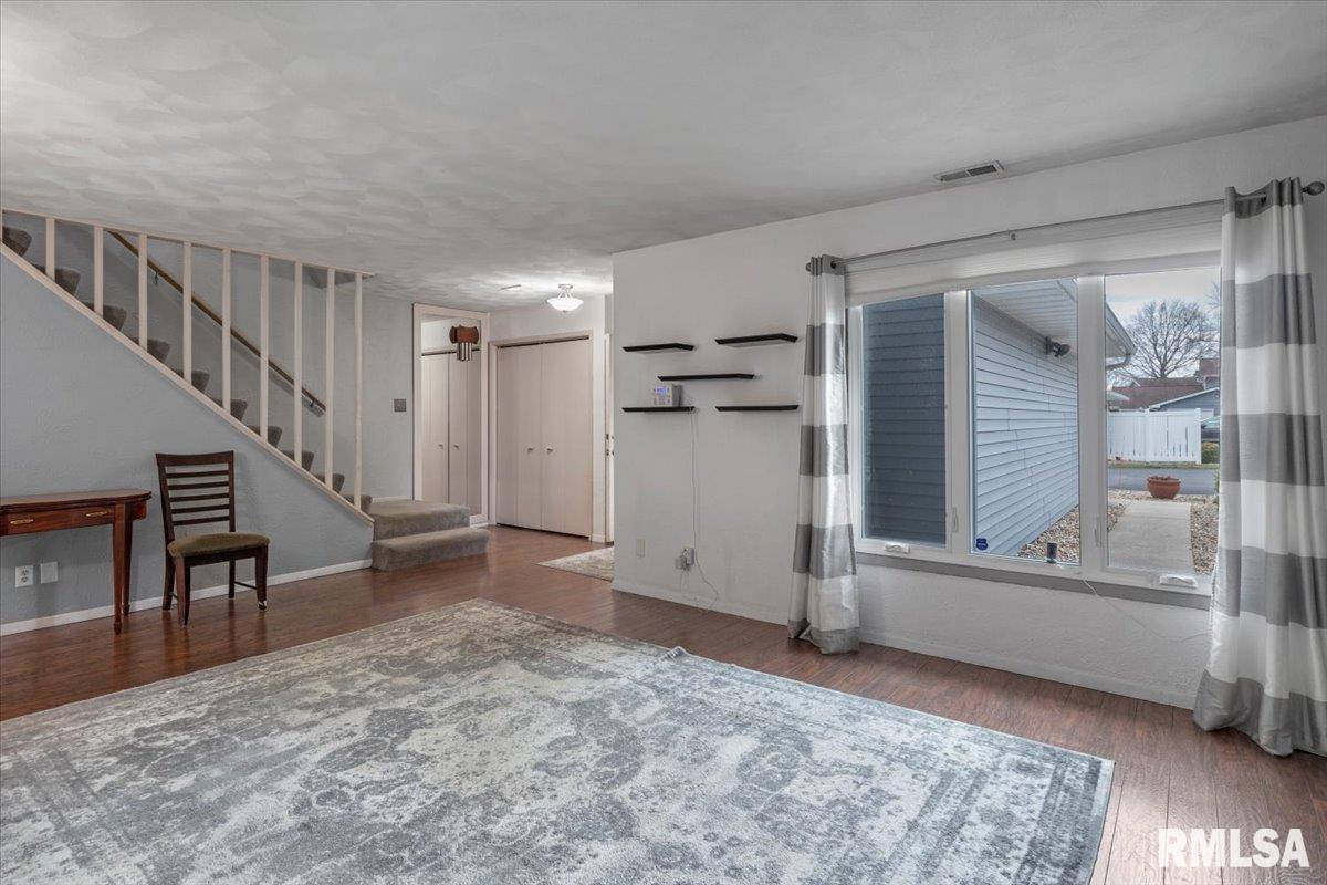 14 Brookside Place, Unit 14 Springfield, IL 62704 - Photo 5 of 33 Gallery Image 5