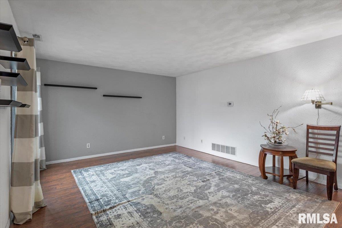 14 Brookside Place, Unit 14 Springfield, IL 62704 - Photo 6 of 33 Gallery Image 6
