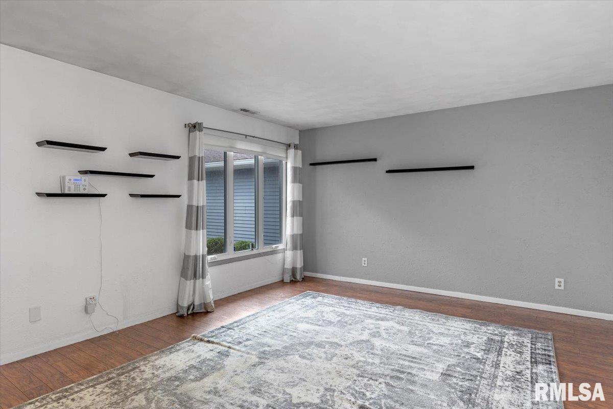 14 Brookside Place, Unit 14 Springfield, IL 62704 - Photo 8 of 33 Gallery Image 8
