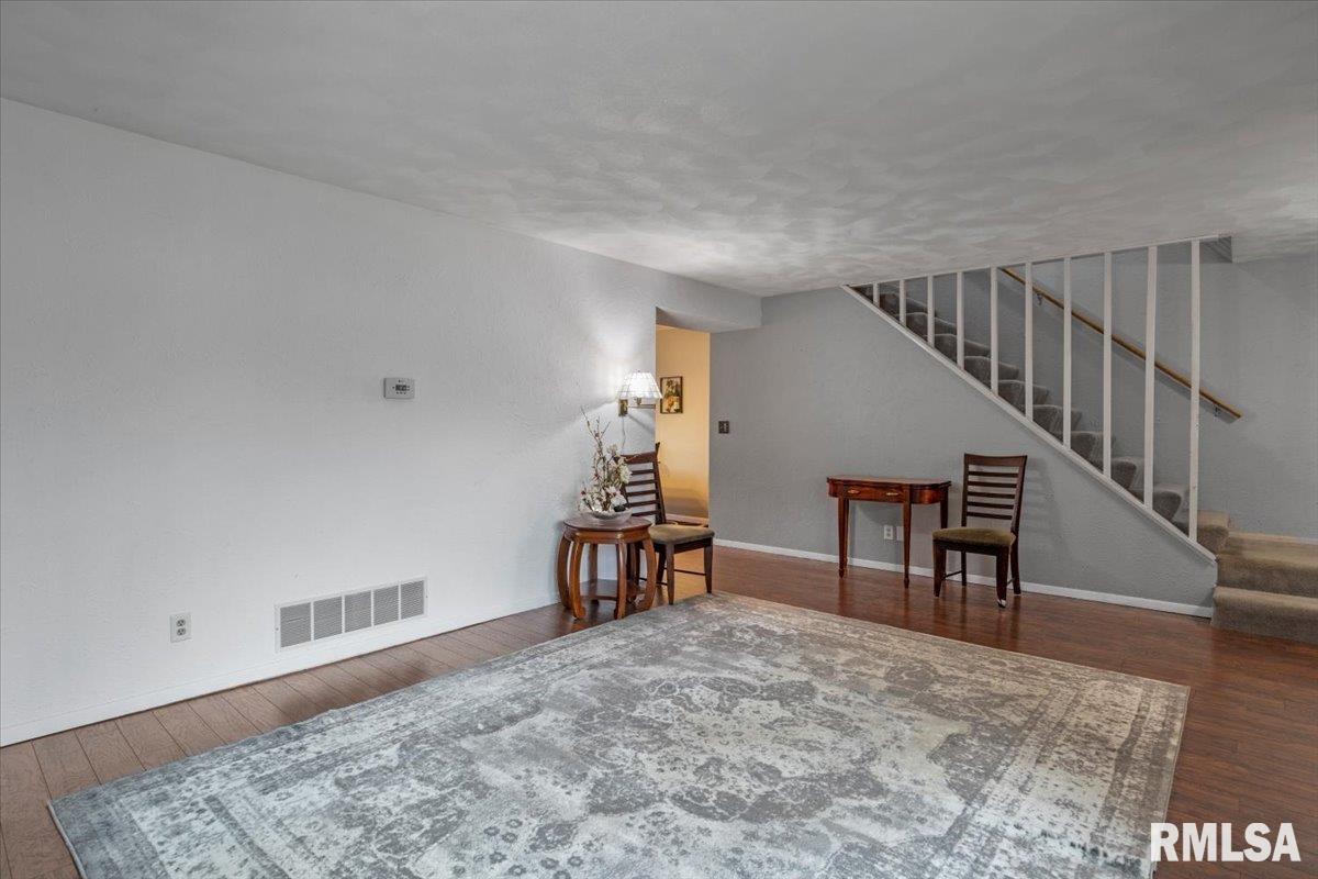 14 Brookside Place, Unit 14 Springfield, IL 62704 - Photo 9 of 33 Gallery Image 9