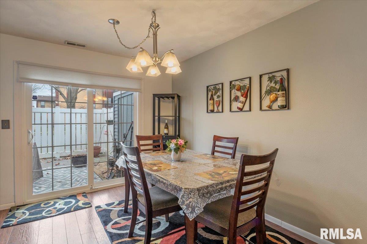 14 Brookside Place, Unit 14 Springfield, IL 62704 - Photo 10 of 33 Gallery Image 10