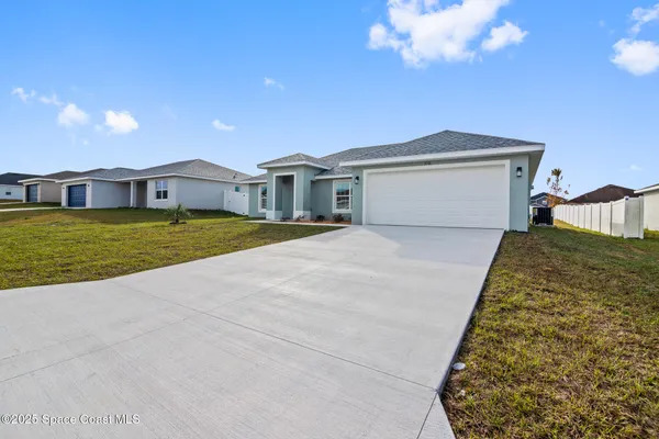 $269,900 | 5316 Southeast 91st Place, Ocala, FL 34480