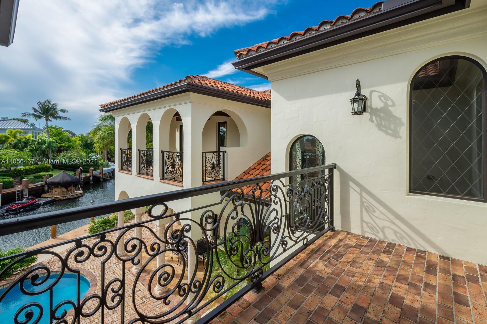 591 Phillips Drive Boca Raton, FL 33432 - Photo 5 of 42