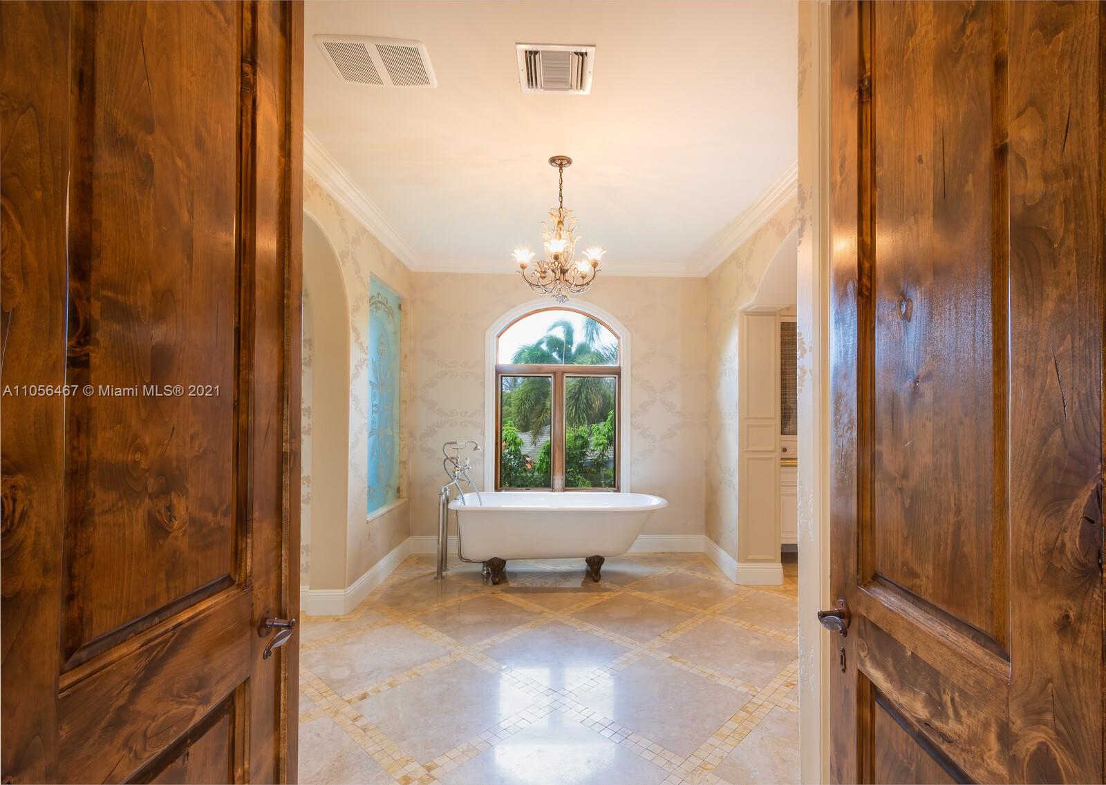 591 Phillips Drive Boca Raton, FL 33432 - Photo 6 of 42