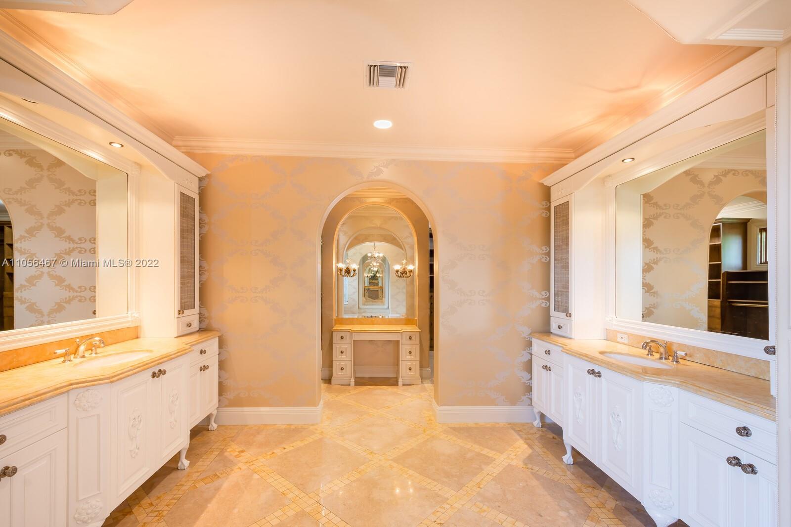 591 Phillips Drive Boca Raton, FL 33432 - Photo 8 of 42