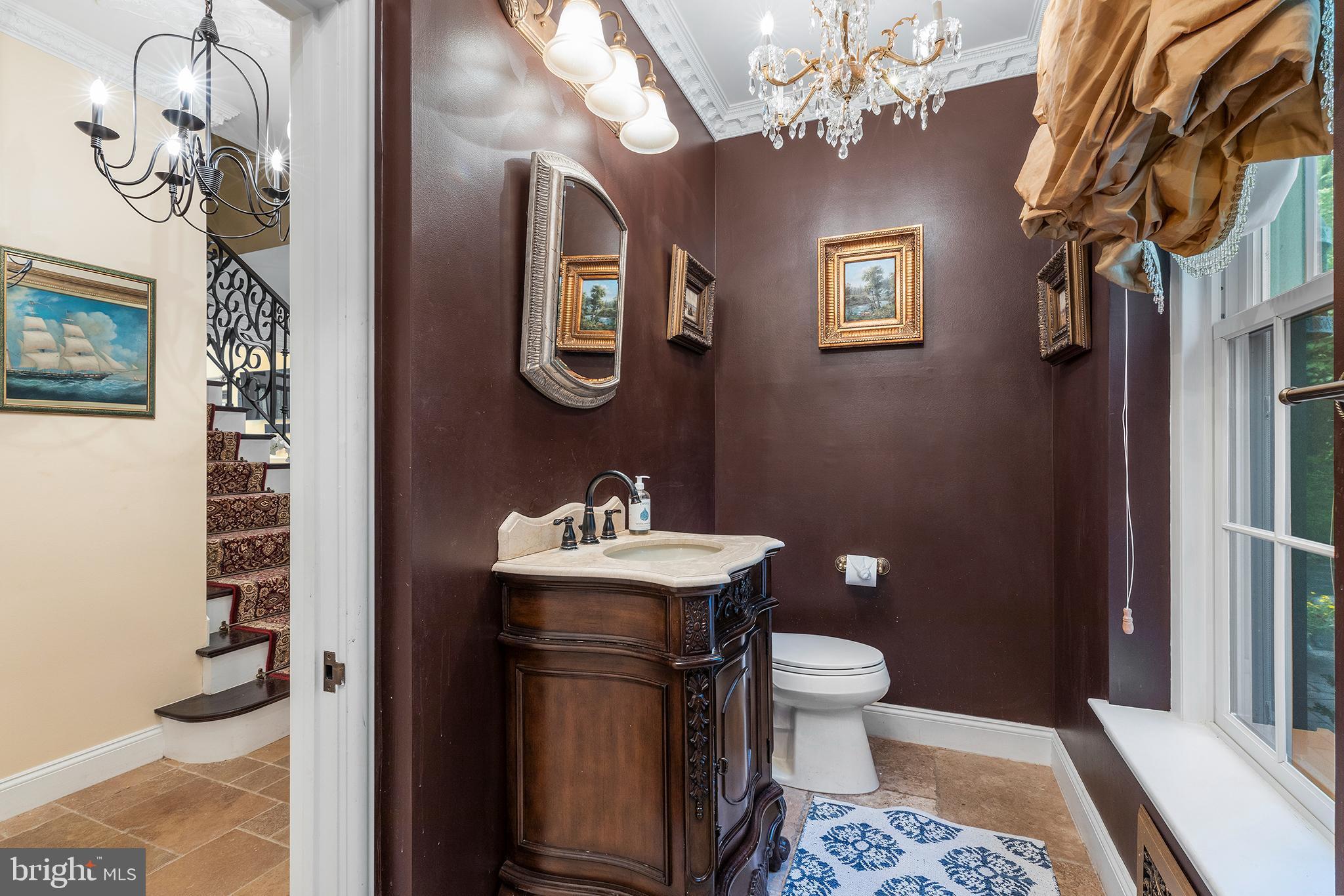 1240 Arrowmink Road Villanova, PA 19085 - Photo 42 of 42 Powder room Entry