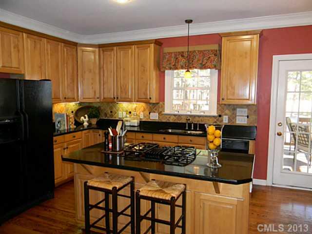 12338 Willingdon Road Huntersville, NC 28078 - Photo 5 of 16 Gallery Image 5
