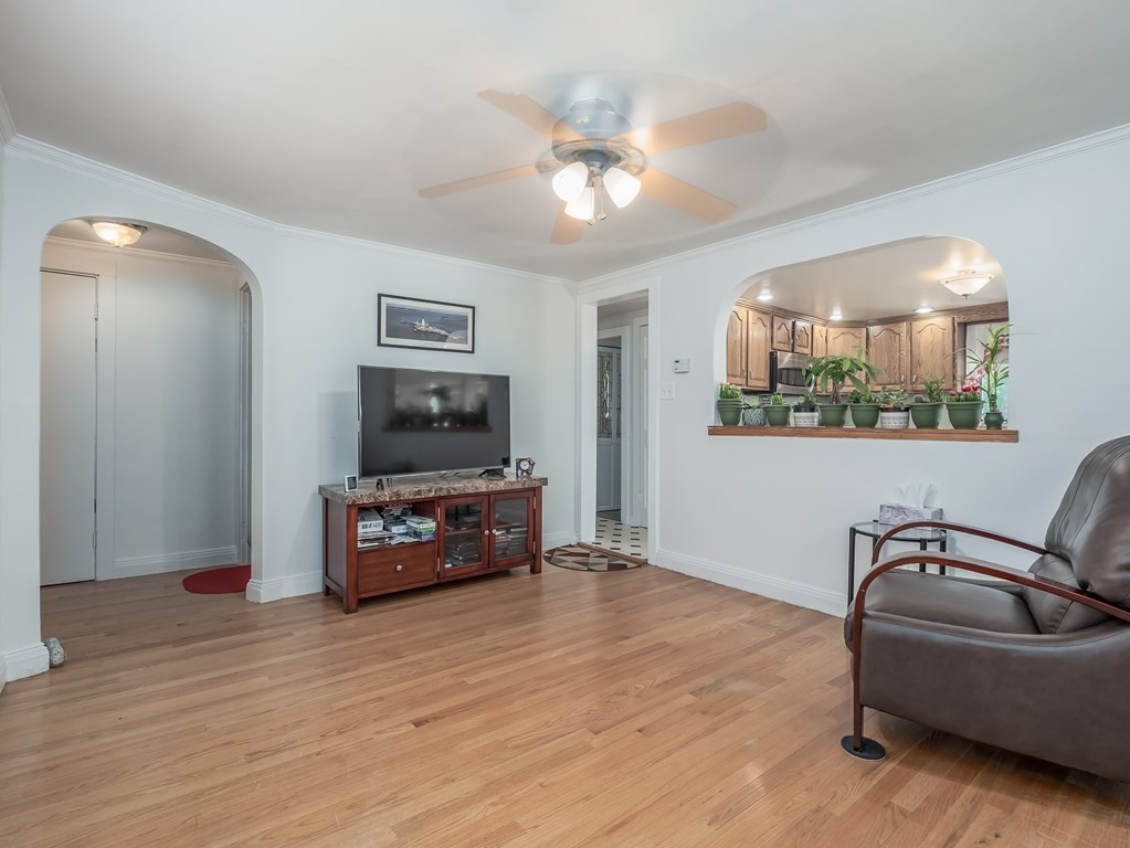 20 Rangeway Road Billerica, MA 01862 - Photo 14 of 41 a living room with furniture and a flat screen tv