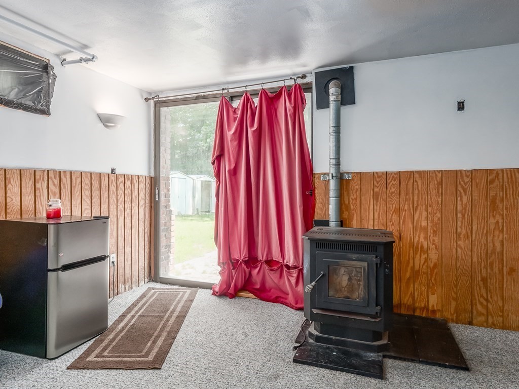 20 Rangeway Road Billerica, MA 01862 - Photo 25 of 41 a living room with a couch and a window