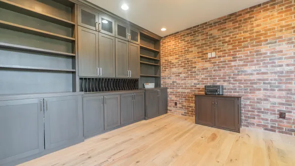 $1,415,000 | 520 East 700 North, Valparaiso, IN 46383