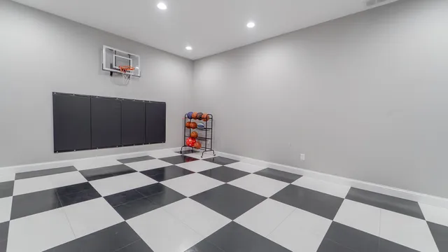 a view of backyard with a garden and plants