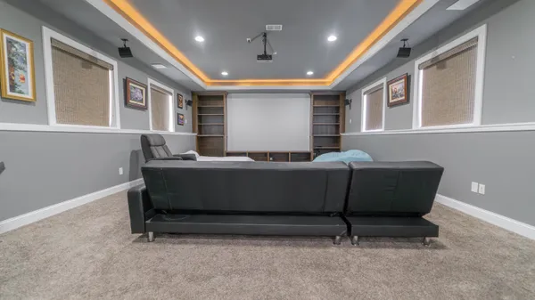 $1,350,000 | 520 East 700 North, Valparaiso, IN 46383