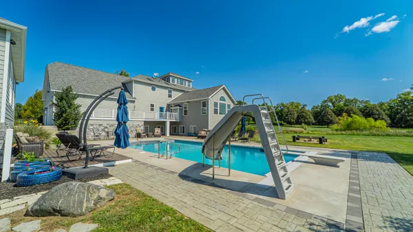 $1,350,000 | 520 East 700 North, Valparaiso, IN 46383