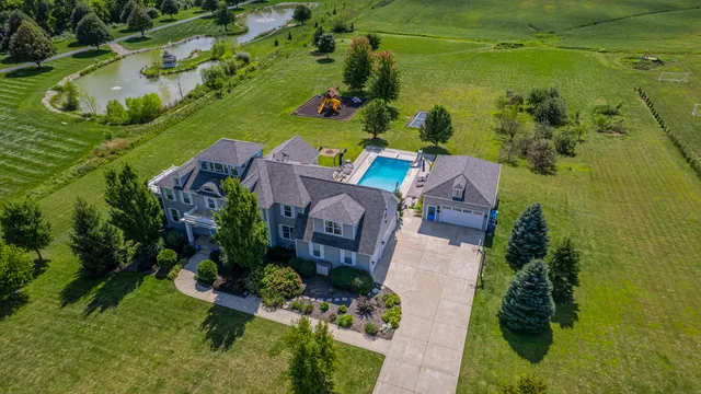 $1,475,000 | 520 East 700 North, Valparaiso, IN 46383