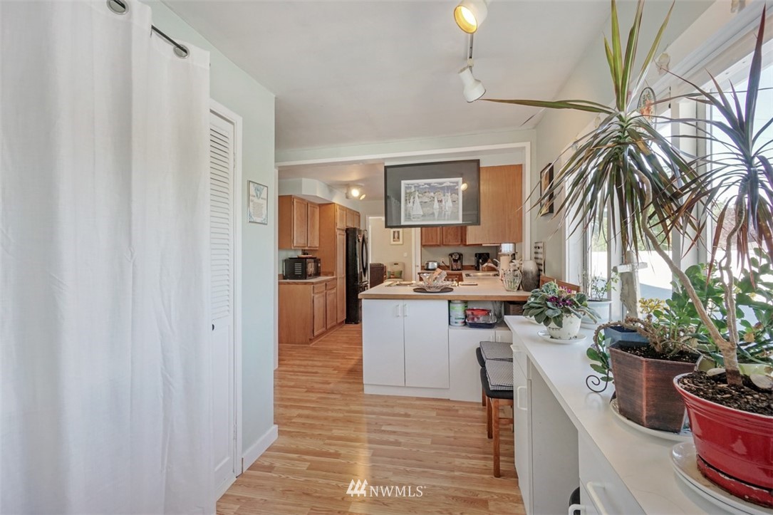1208 North 32nd Street Renton, WA 98056 - Photo 11 of 17 Gallery Image 11