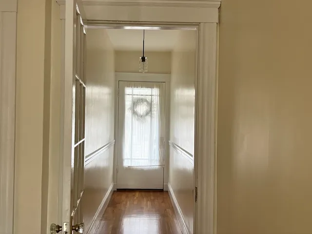 $3,600 | 31 Cutler Street, Unit 1, Winthrop, MA 02152