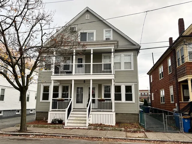 $3,600 | 31 Cutler Street, Unit 1, Winthrop, MA 02152