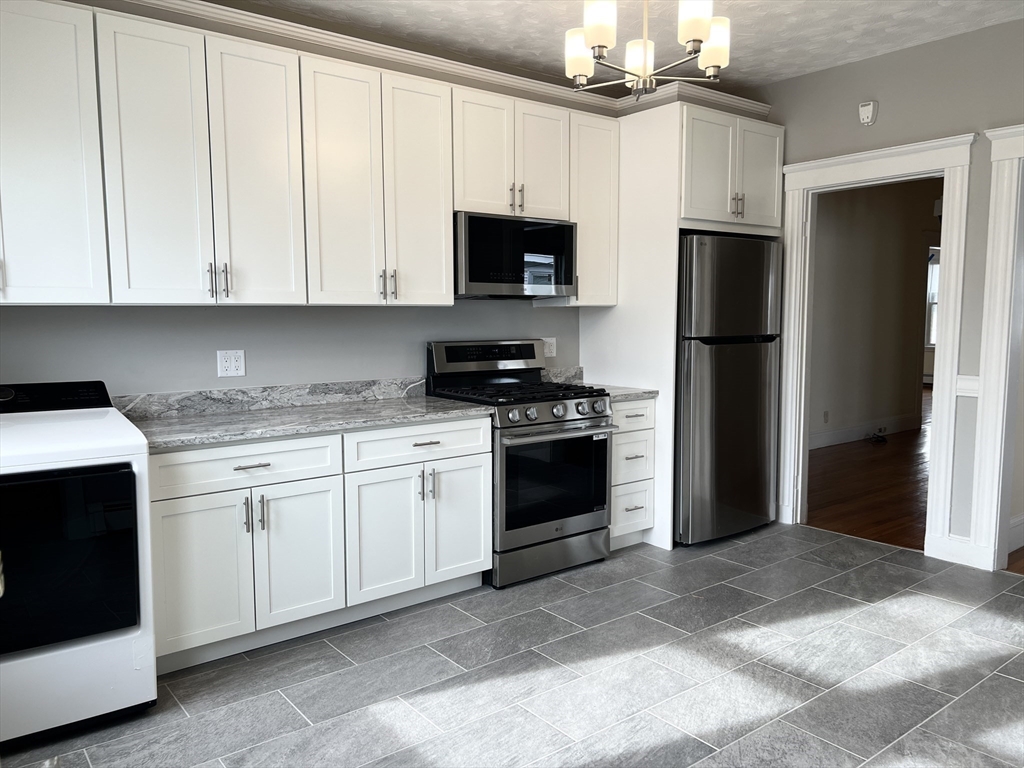 31 Cutler Street, Unit 1 Winthrop, MA 02152 - Photo 3 of 22