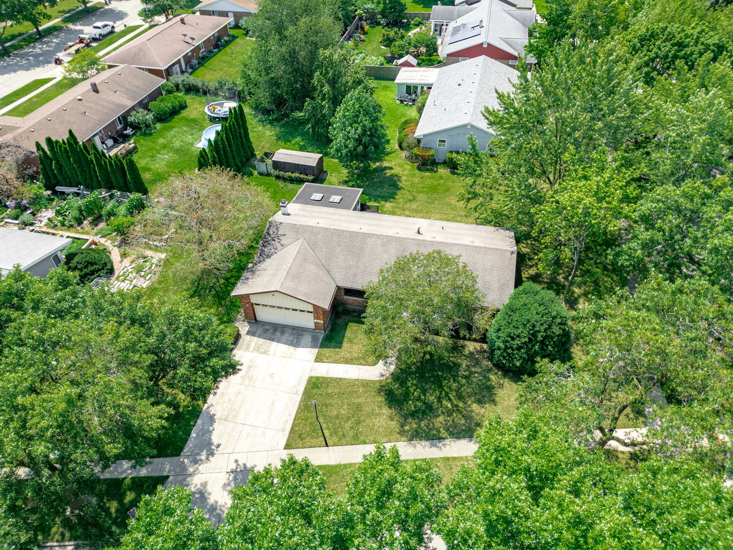 406 Ridge Drive DeKalb, IL 60115 - Photo 3 of 44 Gallery Image 3