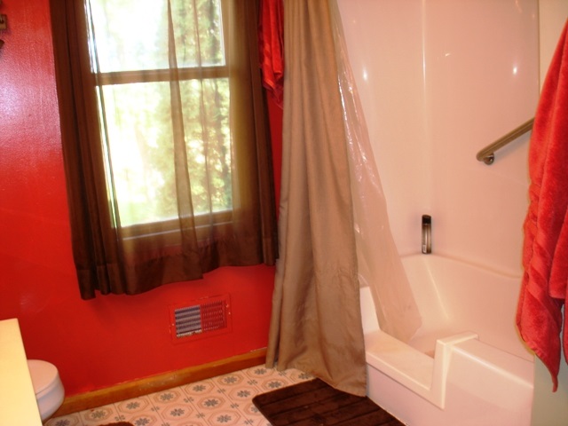 9842 East Pleasant Valley Road Shepherd, MI 48883 - Photo 16 of 38 1833555-18.JPG