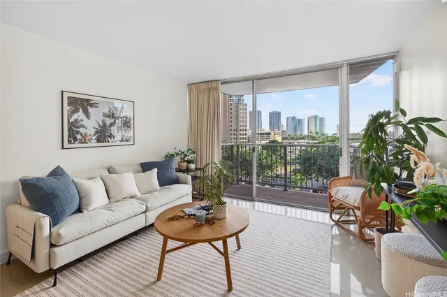 $375,000 | 1050 Kinau Street, Unit 501, Honolulu, HI 96814
