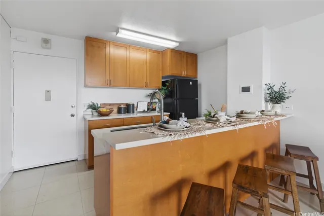 $375,000 | 1050 Kinau Street, Unit 501, Honolulu, HI 96814