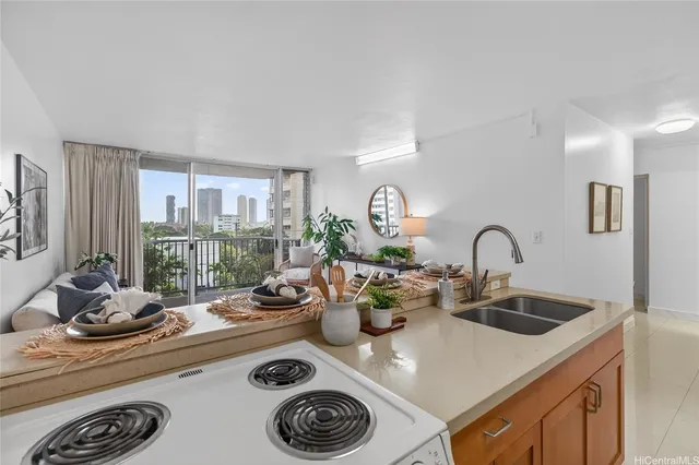 $375,000 | 1050 Kinau Street, Unit 501, Honolulu, HI 96814