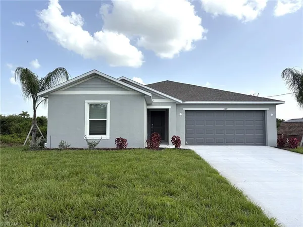 $2,200 | 3309 14th Street Southwest, Lehigh Acres, FL 33976