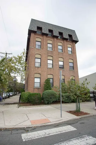 $2,100 | 200 Central Avenue, Unit B5, Jersey City, NJ 07307