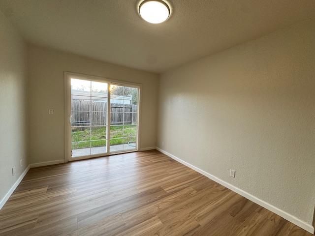 5069 Shell Street North Highlands, CA 95660 - Photo 4 of 23