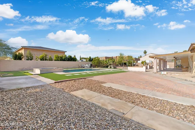 a view of a basketball court