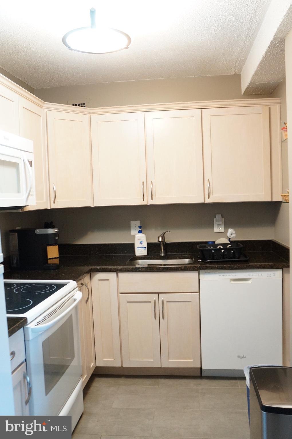 1311 Delaware Avenue Southwest, Unit 137 Washington, DC 20024 - Photo 4 of 25
