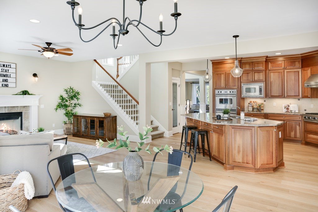 1811 Southeast 8th Place Renton, WA 98057 - Photo 13 of 40 Gallery Image 13