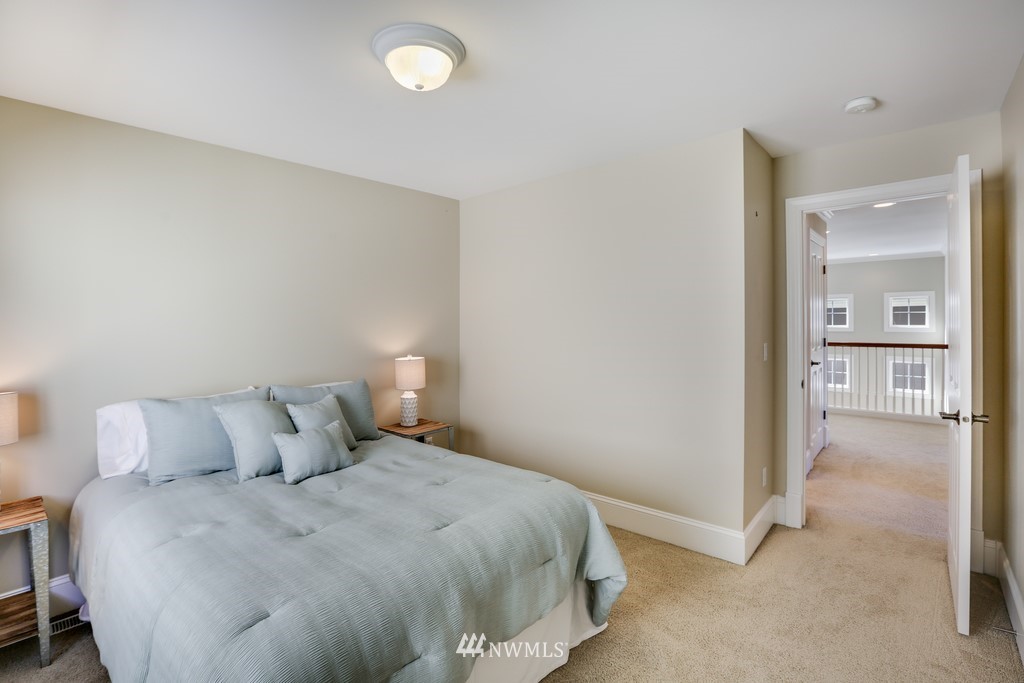 1811 Southeast 8th Place Renton, WA 98057 - Photo 31 of 40 Gallery Image 31