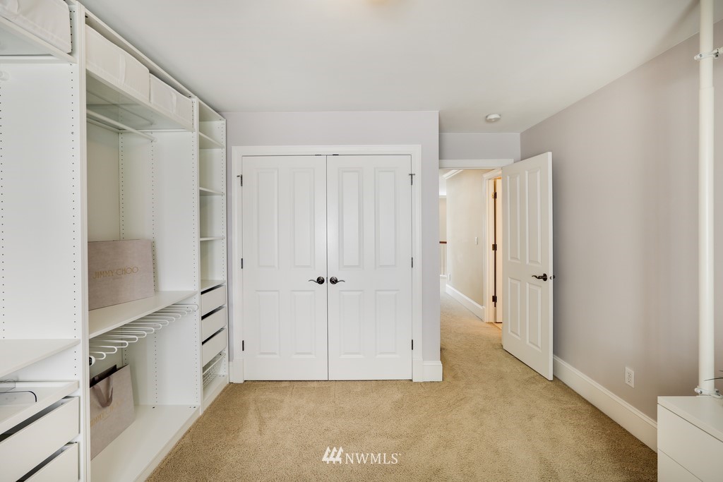 1811 Southeast 8th Place Renton, WA 98057 - Photo 33 of 40 Gallery Image 33