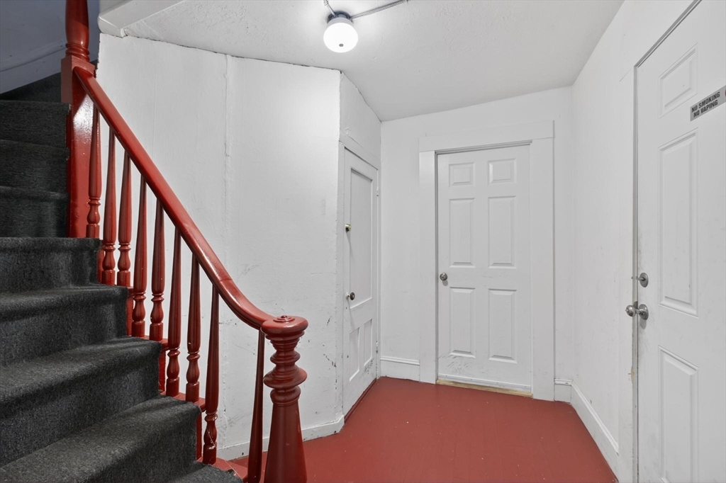96 John Street Fall River, MA 02721 - Photo 17 of 40