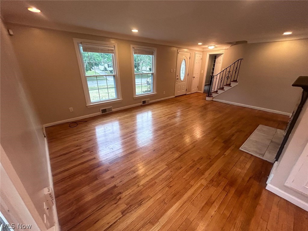 20825 Farnsleigh Road Shaker Heights, OH 44122 - Photo 5 of 19