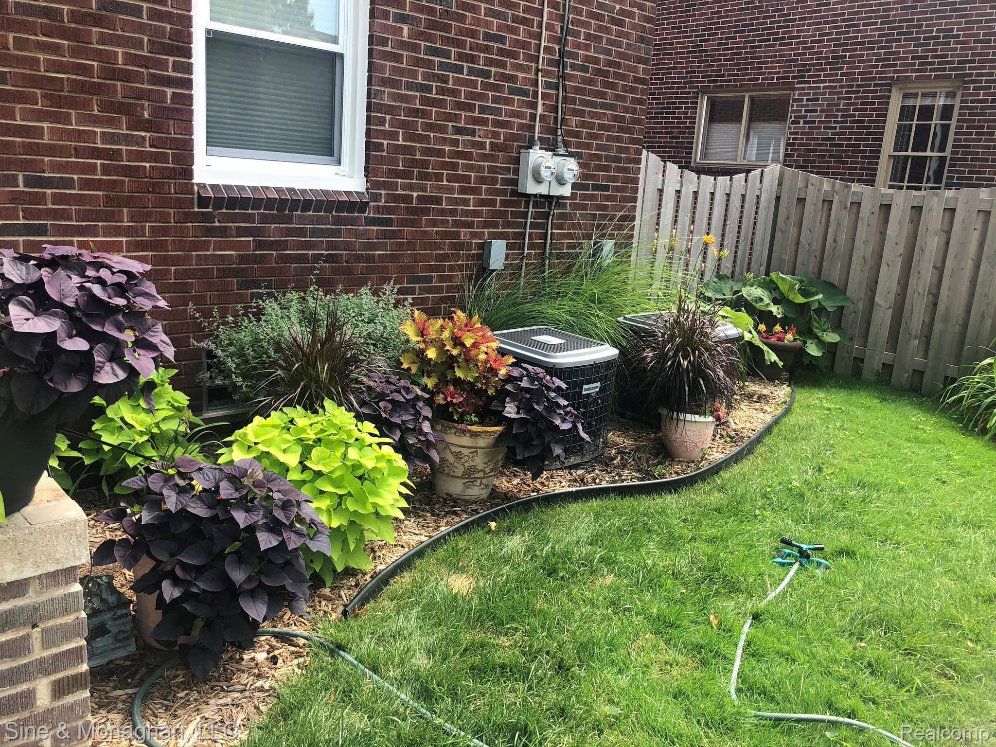 731-733 Harcourt Road Grosse Pointe, MI 48230 - Photo 38 of 40 E8B9494C-4258-4F29-8687-3D87B3CC7A89.jpeg