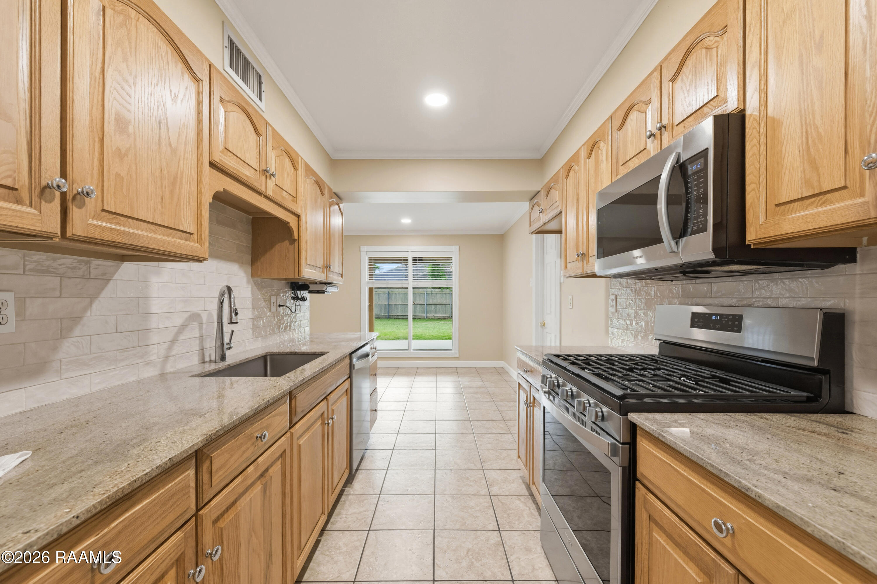 101 Duncan Circle Lafayette, LA 70503 - Photo 20 of 45 101DuncanDr-48