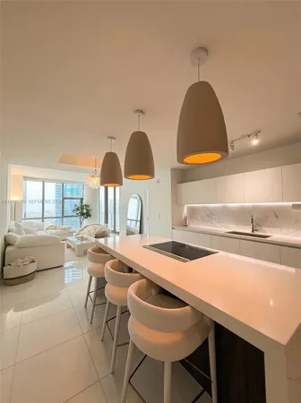 $9,750 | 851 Northeast 1st Avenue, Unit 2301, Miami, FL 33132