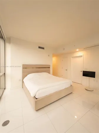 $9,750 | 851 Northeast 1st Avenue, Unit 2301, Miami, FL 33132