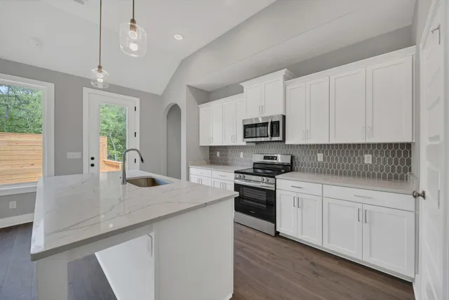 $439,900 | 8573 Ari Lane, Chattanooga, TN 37421