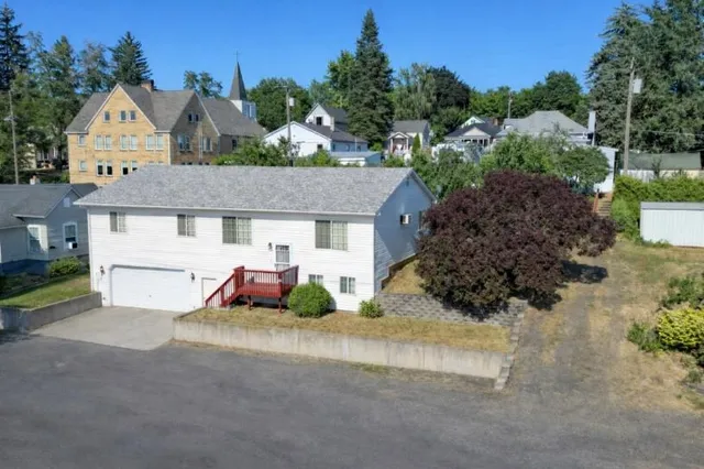 $399,999 | 320 South Ramsey Street, Tekoa, WA 99033