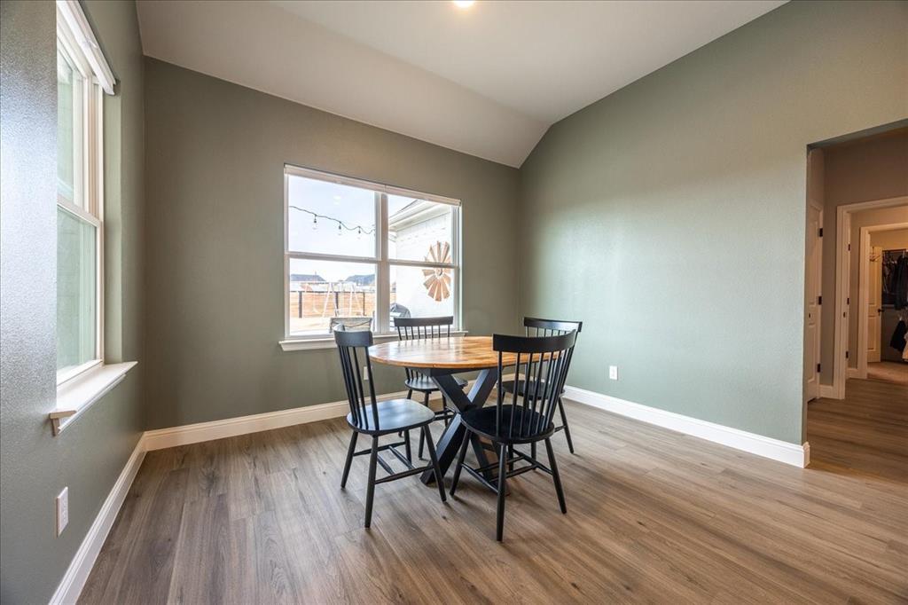 10251 Finch Road Sanger, TX 76266 - Photo 11 of 38 Dining area