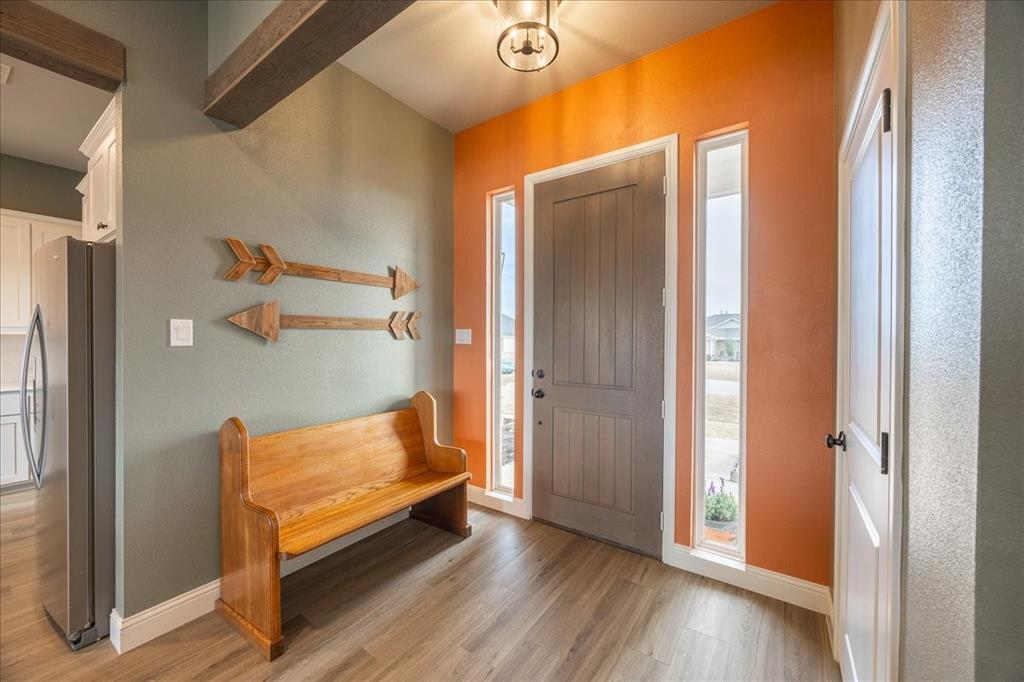 10251 Finch Road Sanger, TX 76266 - Photo 4 of 38 Entry