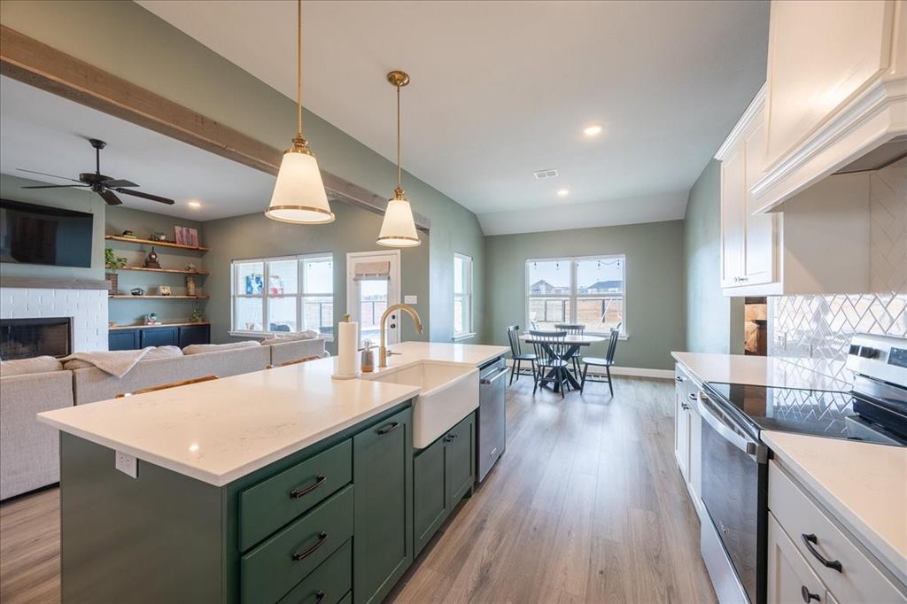 10251 Finch Road Sanger, TX 76266 - Photo 9 of 38 Lots of counter top space