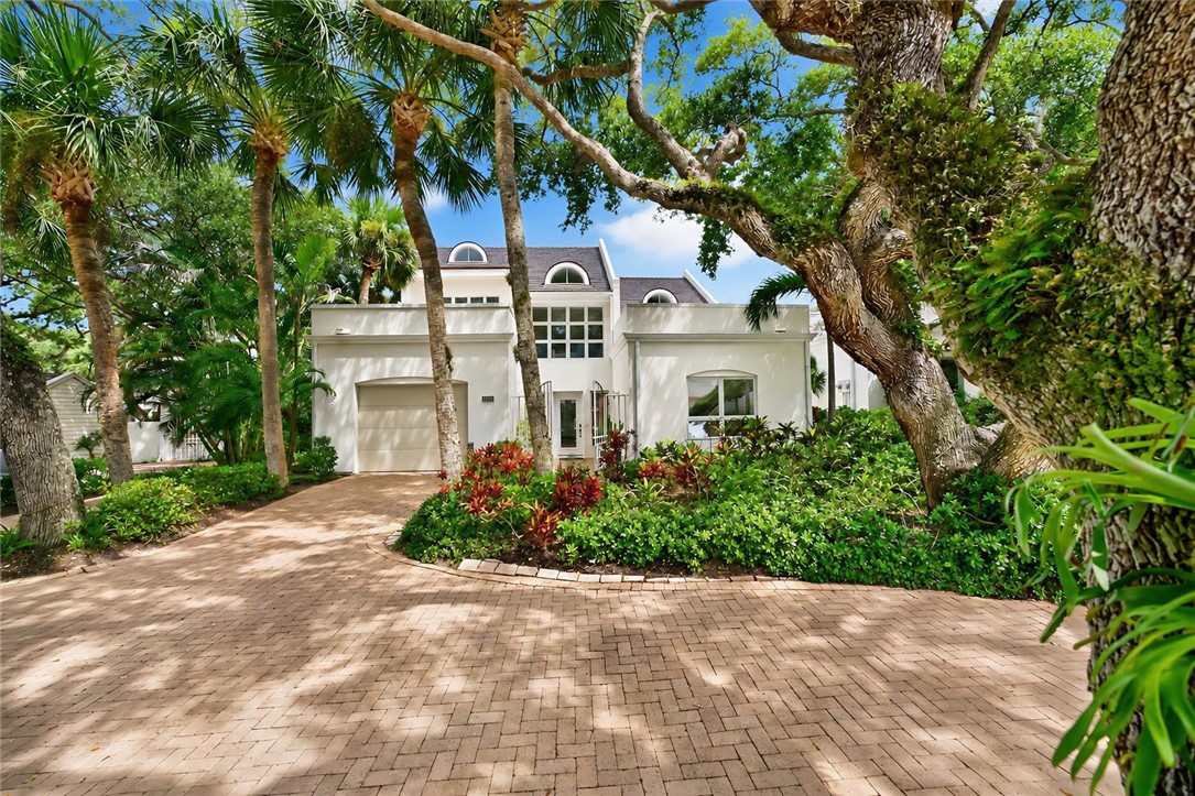 8303 Chinaberry Road, Unit 8303 Vero Beach, FL 32963 - Photo 1 of 36 Gallery Image 1