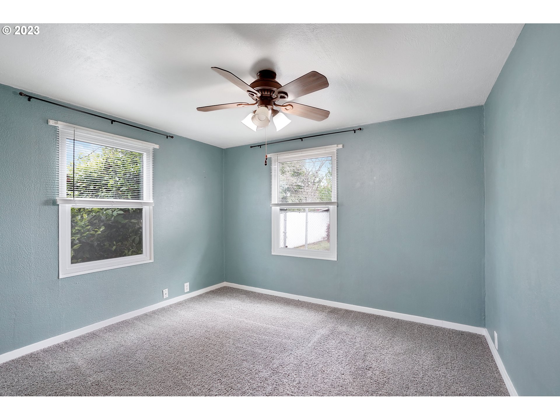 570 E Street Lebanon, OR 97355 - Photo 19 of 33