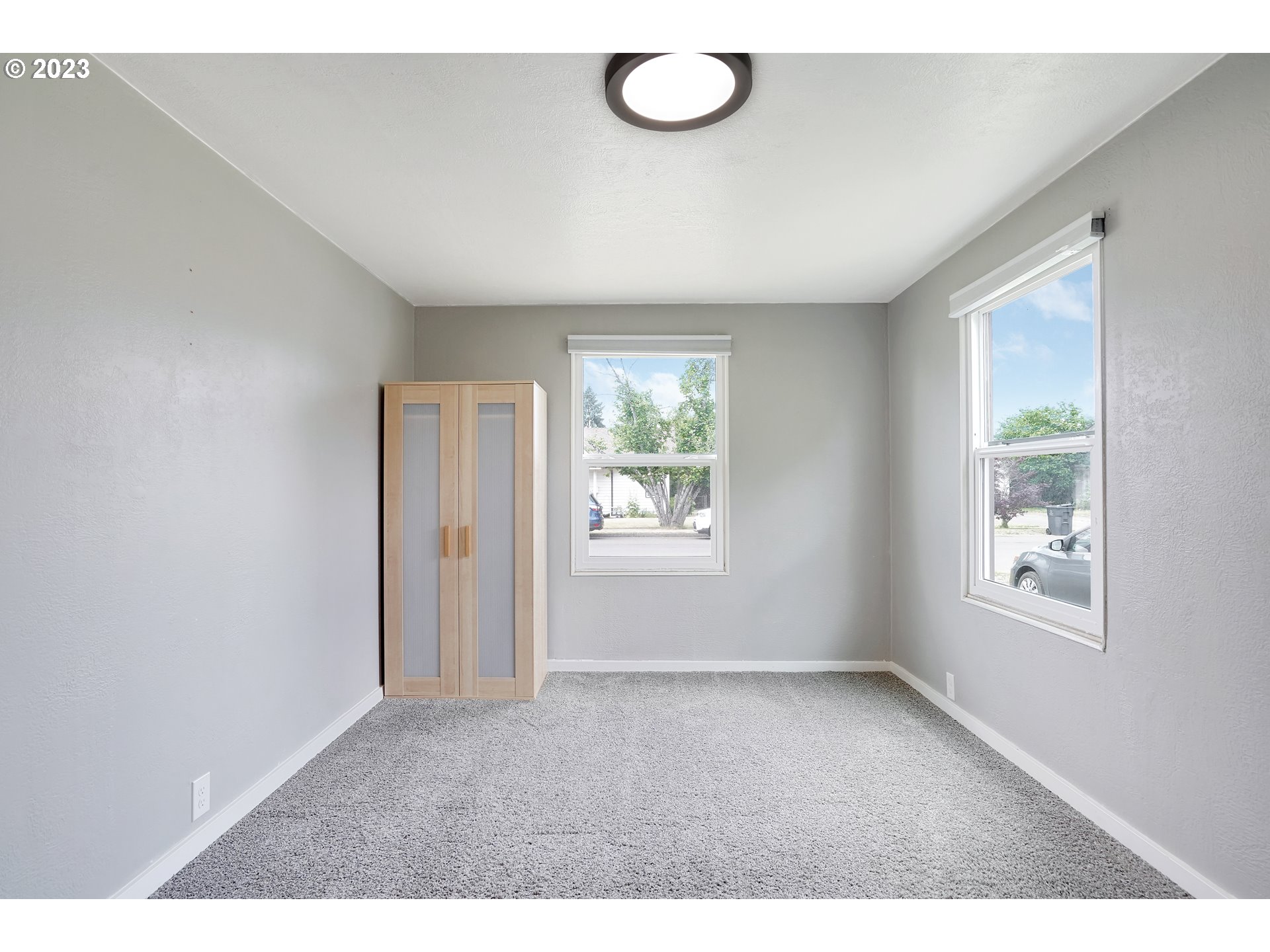 570 E Street Lebanon, OR 97355 - Photo 23 of 33