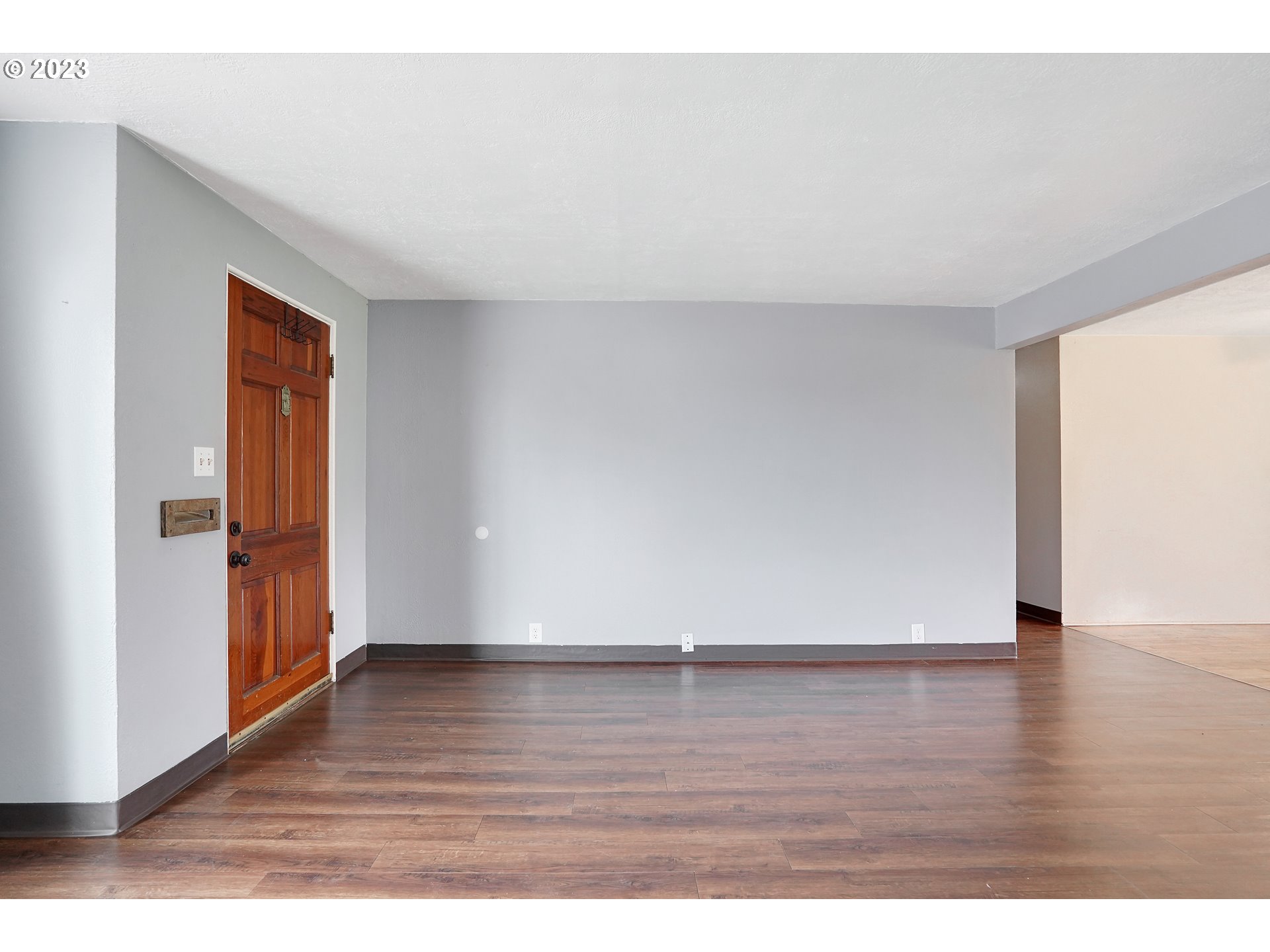570 E Street Lebanon, OR 97355 - Photo 7 of 33